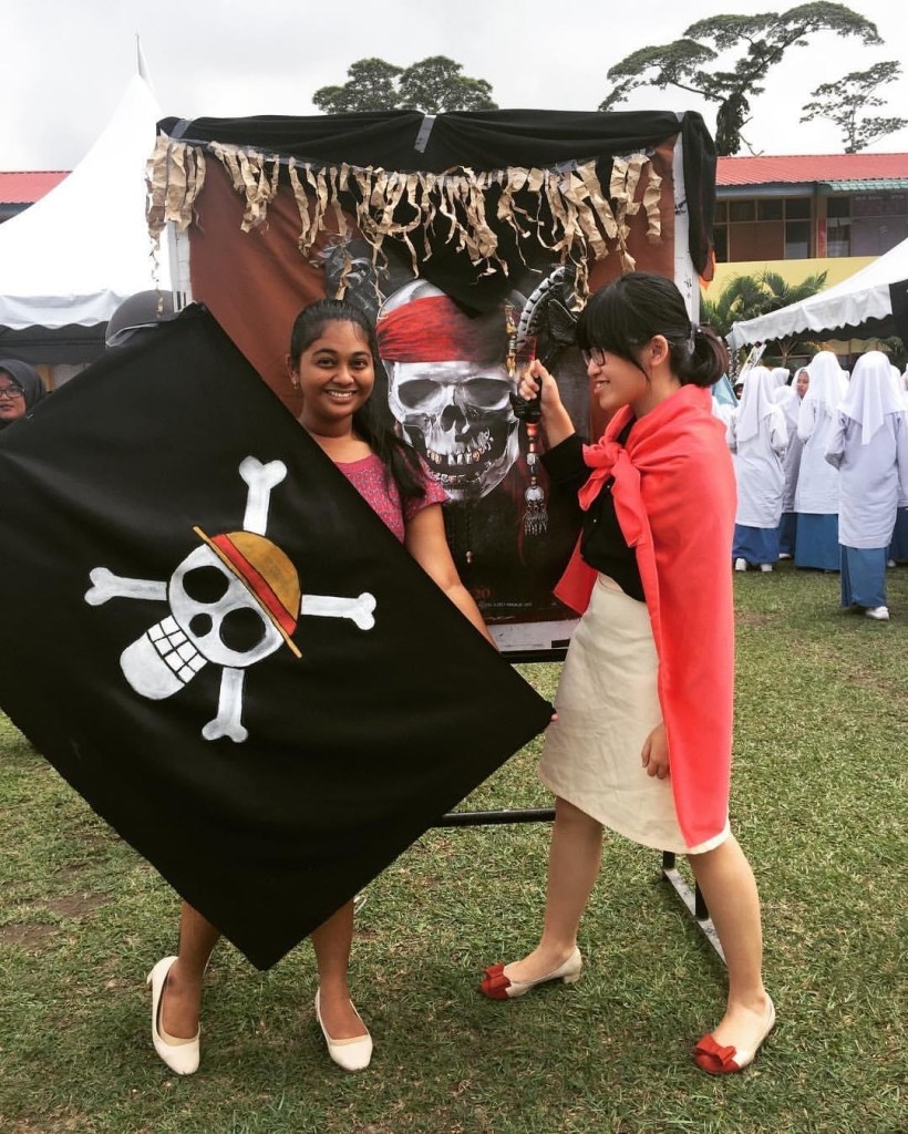 Picture of Dr. Jewel Nambiar and Evina Seow Pei Li at Sultan Ibrahim Girls' School (SIGS), Johor Bahru.